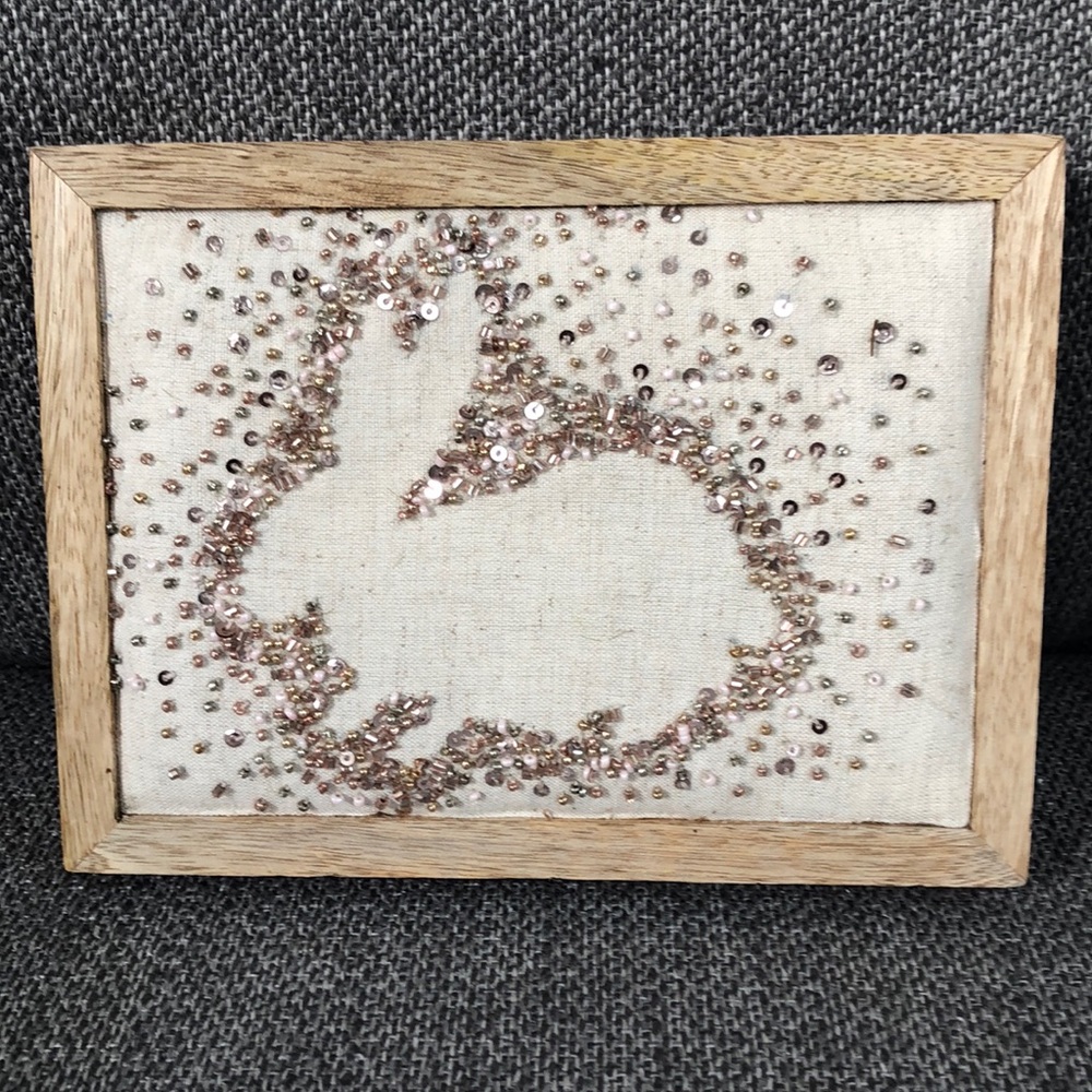 New framed cloth and beaded outlined bunny picture